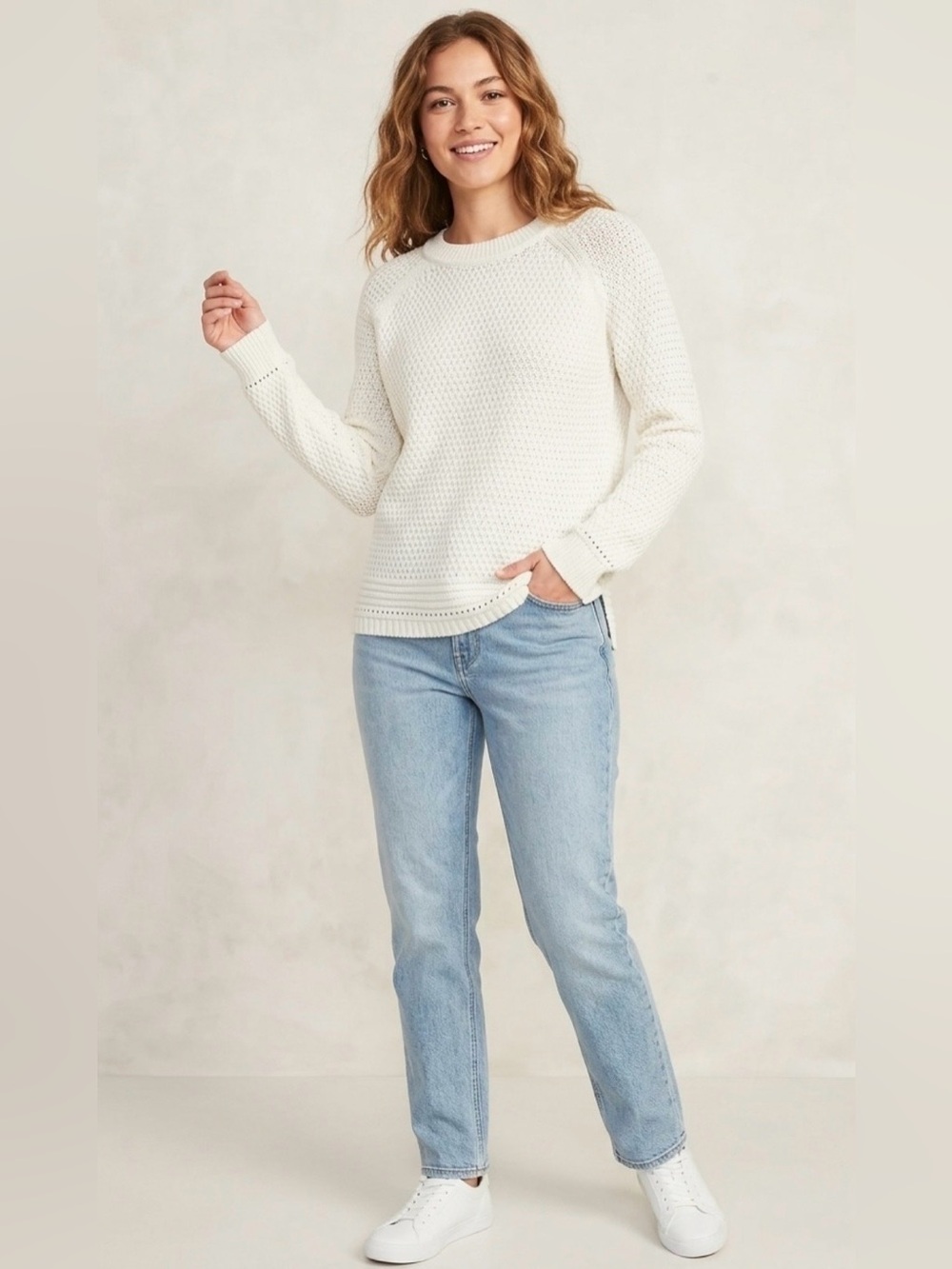 Old Navy cream colored crewneck sweater. Size S.